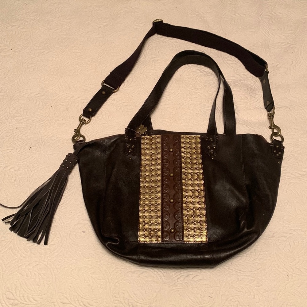 Lucky Brand leather purse.